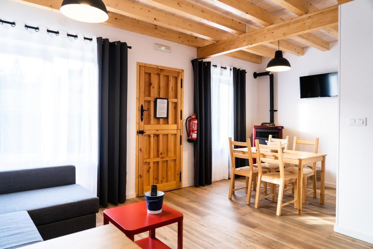 Apartamentos Las Secuoyas La Hayuela ภายนอก รูปภาพ